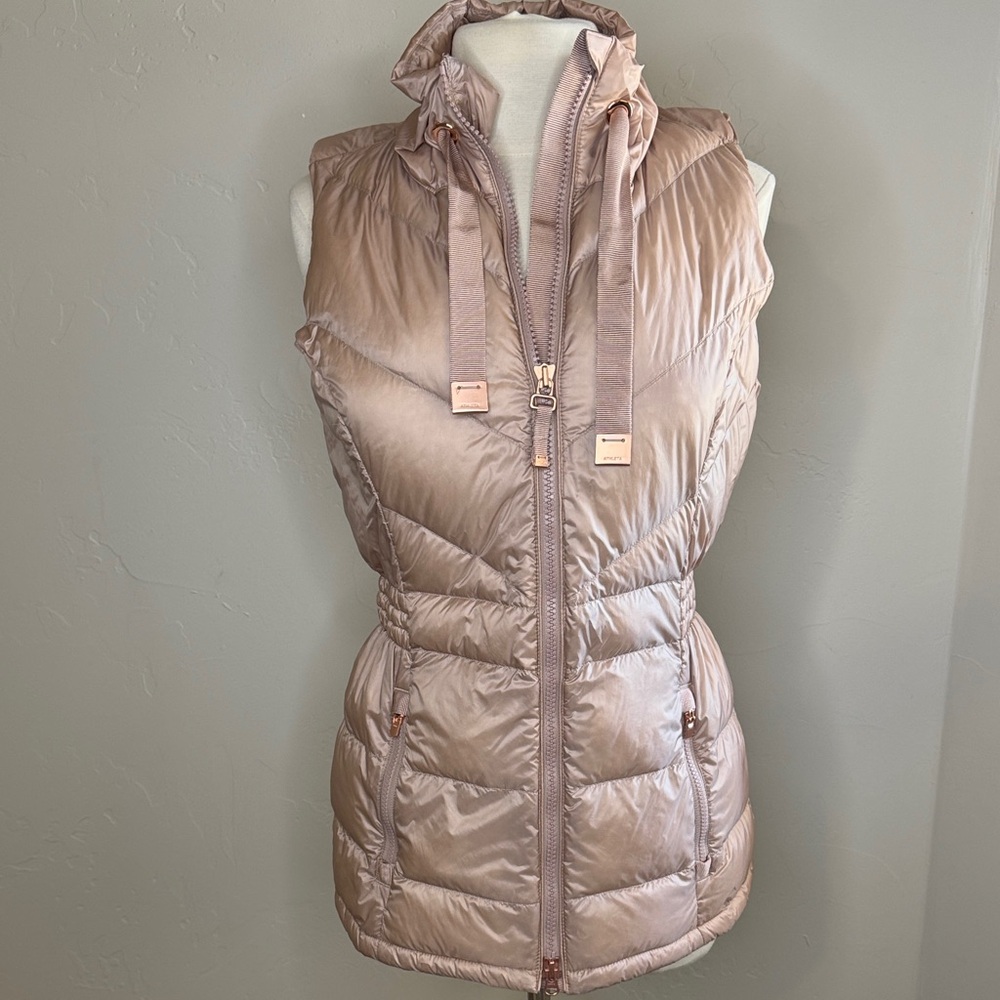Athleta Banner Peak Down Vest in Blush Pink with Rose Gold Accents